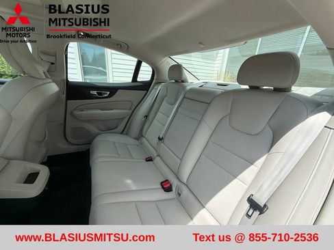 Used 2019 Volvo S60 T5 Momentum w/ Multimedia Package FWD image 46