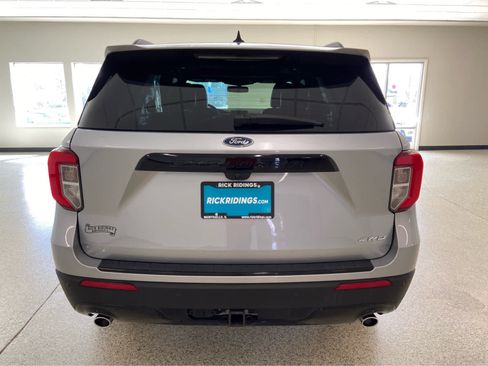 Used 2024 Ford Explorer ST-Line w/ Class IV Trailer Tow Package AWD/4WD image 8