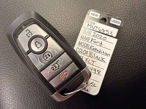 Used 2020 Ford Expedition XLT w/ Equipment Group 202A AWD/4WD image 47