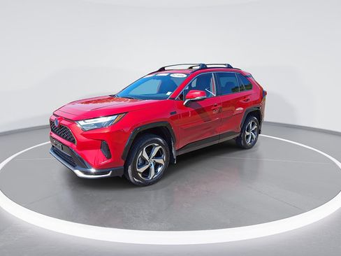 Certified 2024 Toyota RAV4 SE w/ Weather & Moonroof Package AWD/4WD image 5