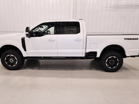 New 2026 Ford F250 Lariat AWD/4WD image 6