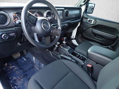 Used 2022 Jeep Wrangler Unlimited Sport image 10