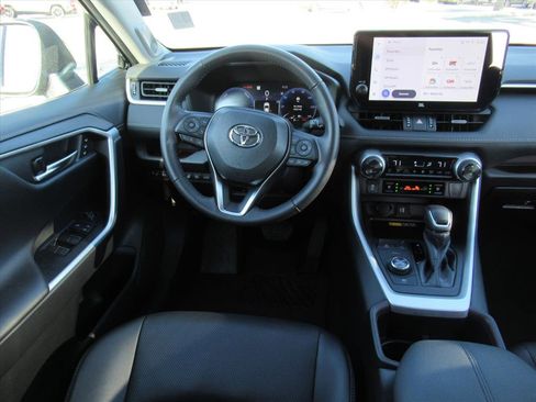 Used 2024 Toyota RAV4 Limited image 14