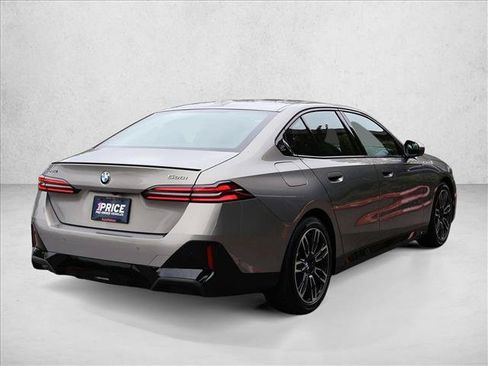 Used 2026 BMW 530i xDrive AWD/4WD image 6
