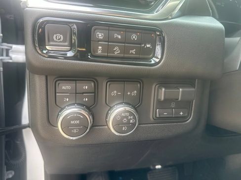 New 2026 GMC Yukon XL Denali w/ Denali Reserve Package AWD/4WD image 22