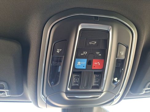 New 2025 Jeep Grand Cherokee L Laredo w/ Luxury Tech Group I image 25