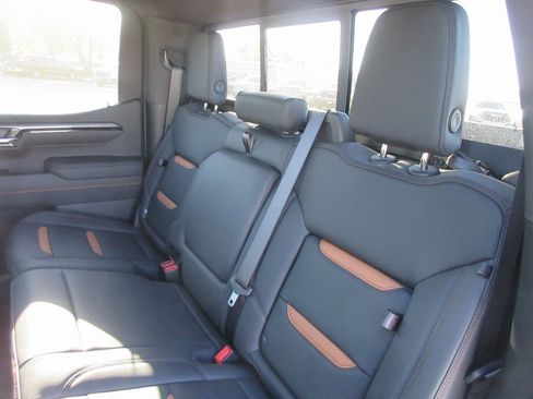 New 2026 GMC Sierra 1500 AT4 w/ AT4 Premium Package image 15