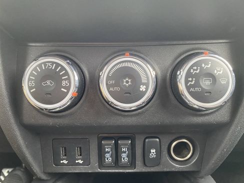 Used 2019 Mitsubishi Outlander Sport LE FWD image 28
