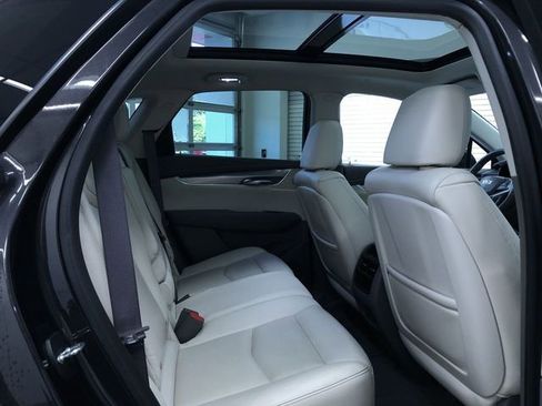 Used 2017 Cadillac XT5 Luxury w/ Driver Awareness Package AWD/4WD image 22