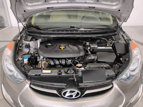 Used 2013 Hyundai Elantra Limited w/ Technology Pkg FWD image 23