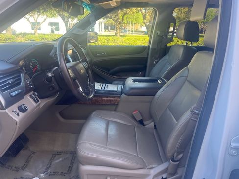 Used 2016 Chevrolet Suburban LTZ image 14