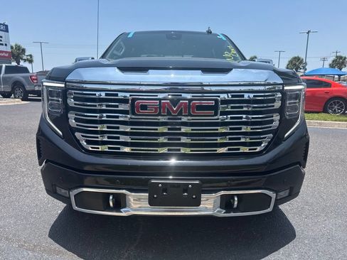 Used 2024 GMC Sierra 1500 Denali w/ Technology Package AWD/4WD image 8