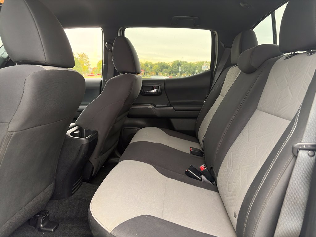 Used 2021 Toyota Tacoma TRD Off-Road AWD/4WD image 27