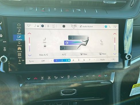 New 2026 Jeep Grand Cherokee Limited w/ Limited Altitude Package image 21