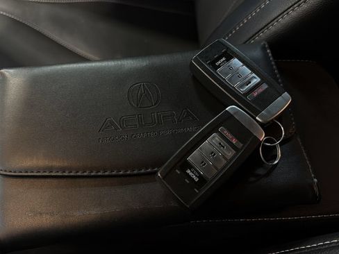 Used 2020 Acura ILX w/ Premium Package FWD image 35