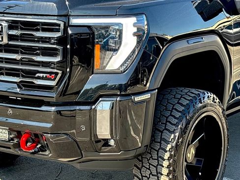 Used 2024 GMC Sierra 3500 AT4 w/ AT4 Premium Plus Package image 13