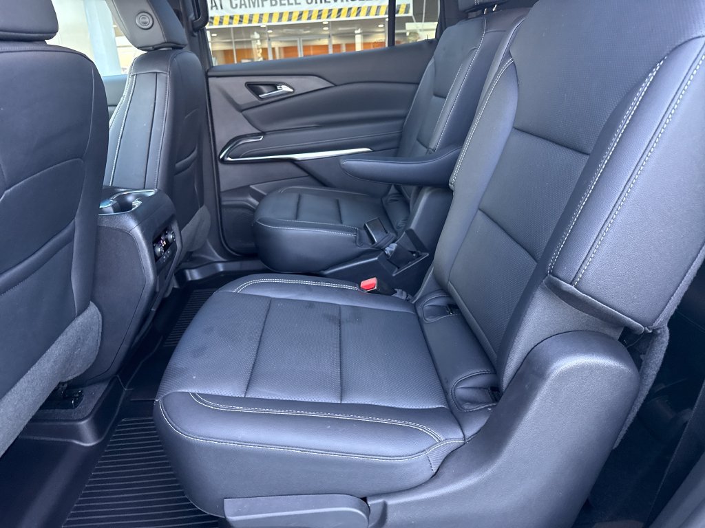 Used 2024 Chevrolet Traverse LT w/ Midnight/Sport Edition AWD/4WD image 37