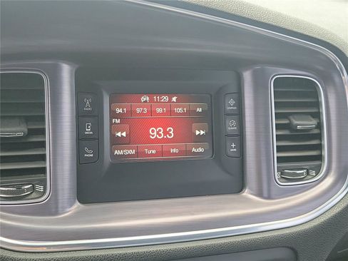 Used 2016 Dodge Charger SE w/ Power Sunroof Group AWD/4WD image 28