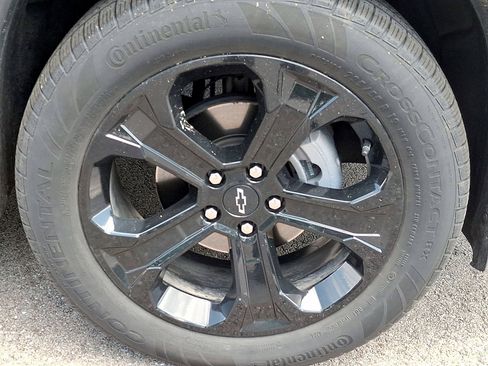 Used 2025 Chevrolet Equinox LT w/ Midnight Edition FWD image 27