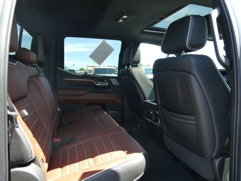 Certified 2024 GMC Sierra 1500 Denali Ultimate AWD/4WD image 16