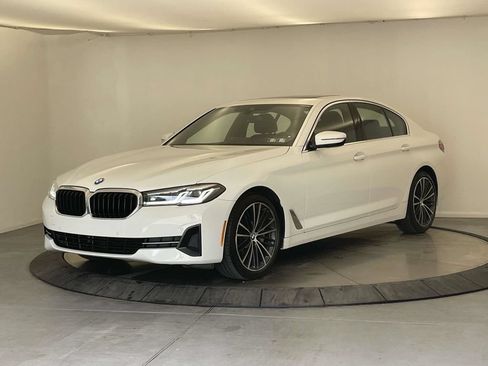 Used 2022 BMW 530i xDrive w/ Premium Package AWD/4WD image 1