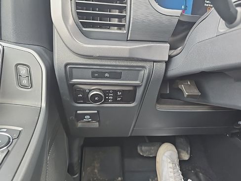 Used 2025 Ford F150 XLT w/ Equipment Group 301A Standard image 16