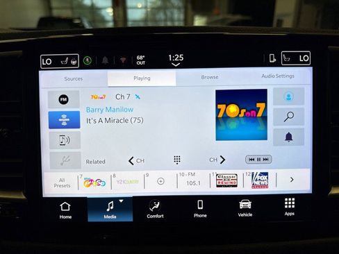 Used 2026 Chrysler Pacifica Select FWD image 21
