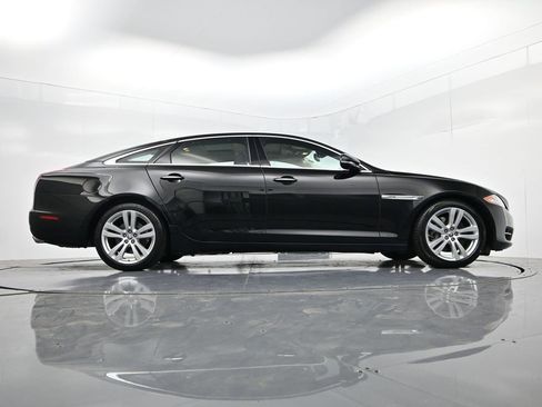 Used 2011 Jaguar XJ L image 47