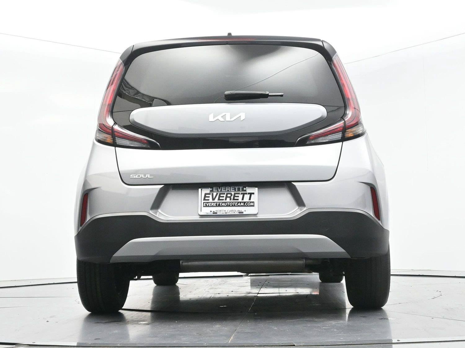 Used 2025 Kia Soul LX FWD image 45