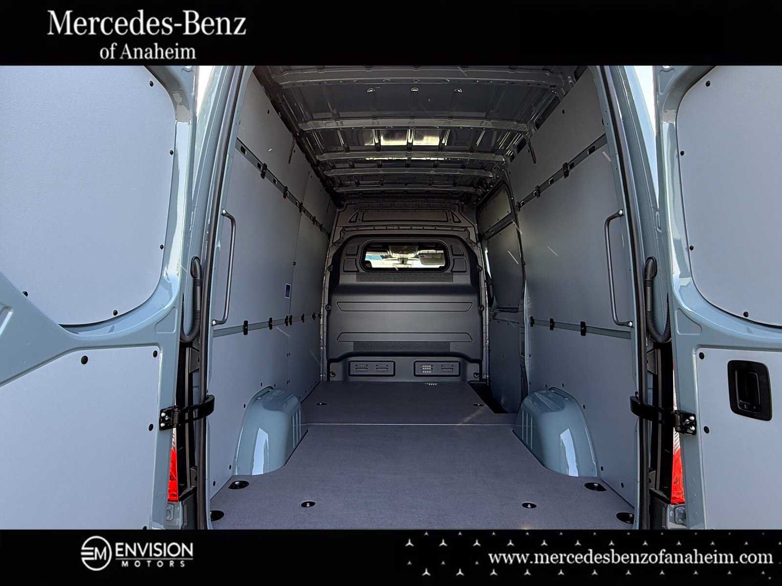 New 2026 Mercedes-Benz Sprinter 2500 image 17