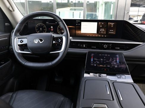 Certified 2025 INFINITI QX80 Luxe RWD image 28