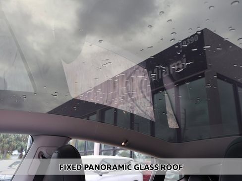 Used 2023 Tesla Model Y Long Range image 4