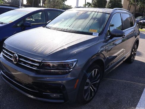 Used 2019 Volkswagen Tiguan SEL Premium R-Line w/ 3rd Row Seat Package AWD/4WD image 2