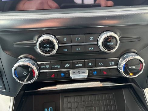 Used 2023 Ford F150 Limited image 64