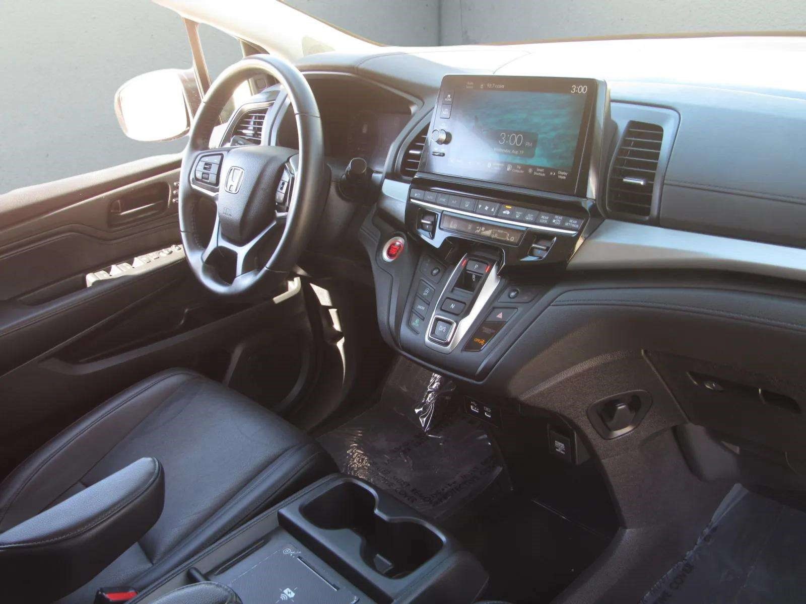 Certified 2025 Honda Odyssey EX-L image 10