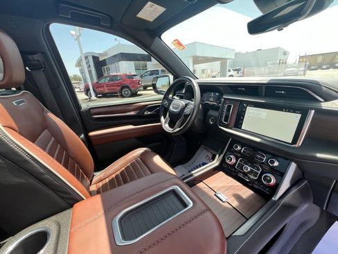 Used 2023 GMC Yukon Denali Ultimate AWD/4WD image 52