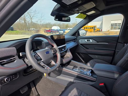 New 2026 Ford Explorer ST-Line AWD/4WD image 15