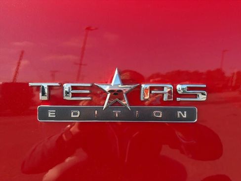 Used 2020 Chevrolet Silverado 1500 RST w/ Texas Edition AWD/4WD image 16