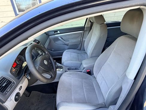 Used 2009 Volkswagen Jetta S image 11