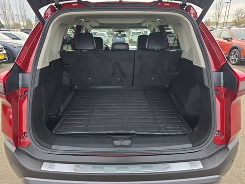 Used 2023 Nissan Rogue SL image 13