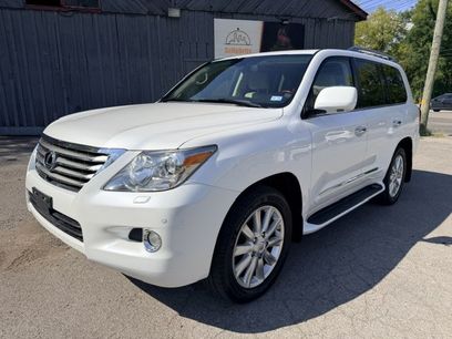 Used 2009 Lexus LX 570 4WD w/ Preferred Accessory Pkg