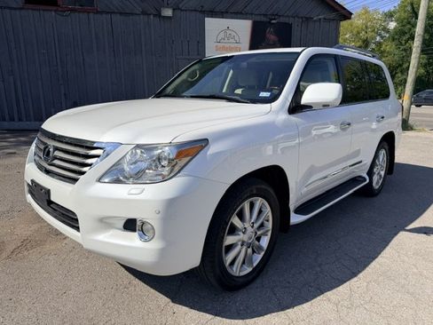 Used 2009 Lexus LX 570 4WD w/ Preferred Accessory Pkg image 1