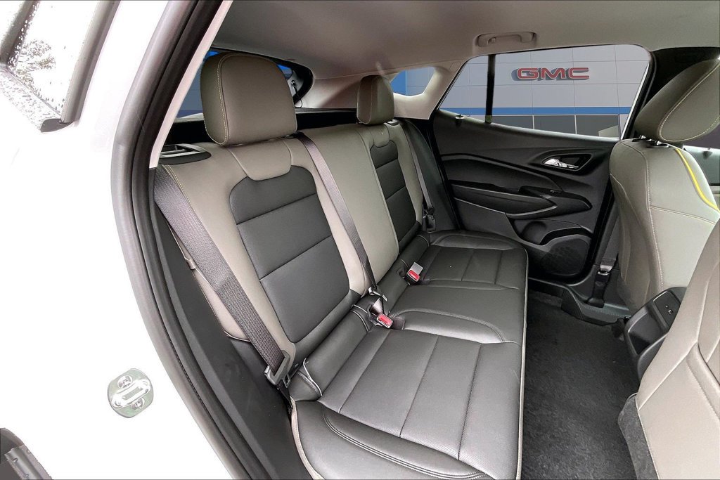 New 2026 Chevrolet Trax ACTIV w/ Sunroof Package FWD image 10