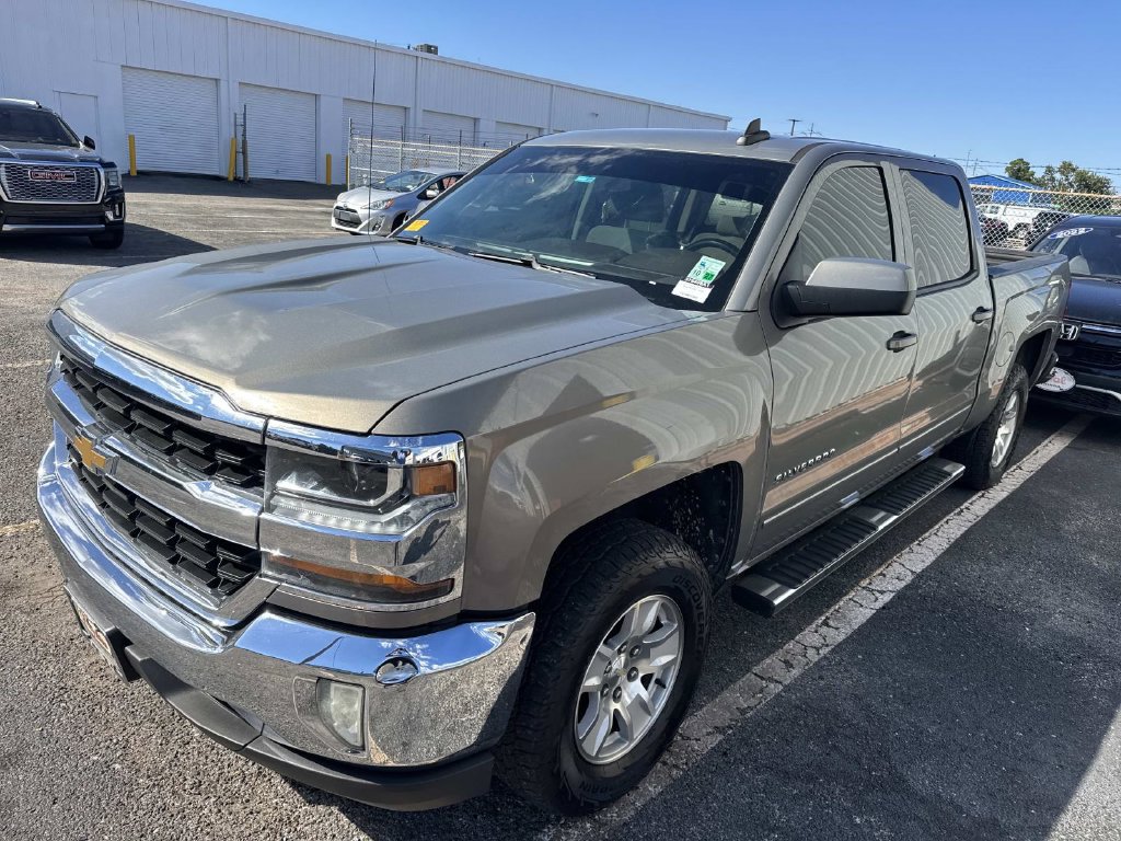 Used 2017 Chevrolet Silverado 1500 LT w/ All Star Edition RWD image 6