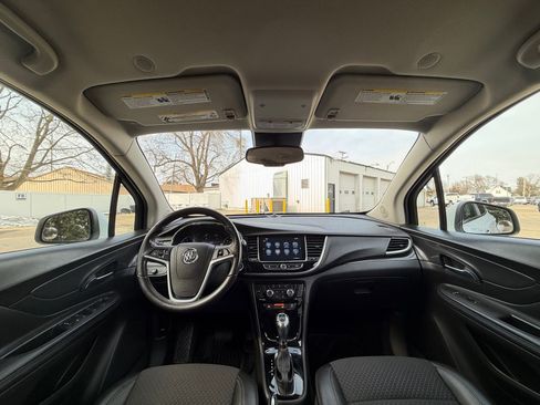 Used 2020 Buick Encore Preferred image 26