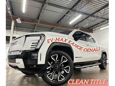 Used 2025 GMC Sierra EV Denali AWD/4WD image 1