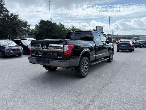 Used 2017 Nissan Titan Platinum Reserve AWD/4WD image 6