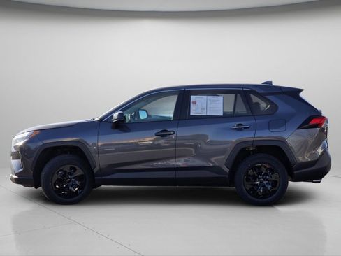 Used 2023 Toyota RAV4 LE image 17