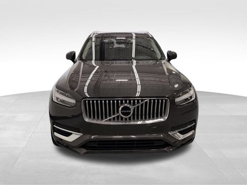Used 2023 Volvo XC90 B5 Plus AWD/4WD image 8