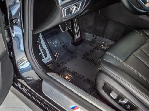 Used 2019 BMW 740i w/ M Sport Package RWD image 42